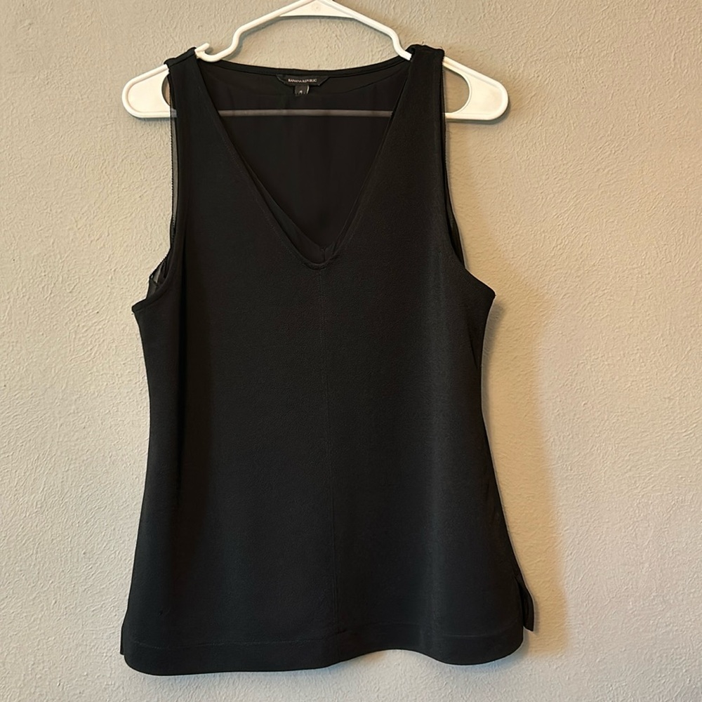 Banana Republic Women’s Sleeveless Blouse Black Size Small